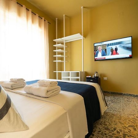 Boutique Rooms Carbonazzi 17 Cagliari Buitenkant foto