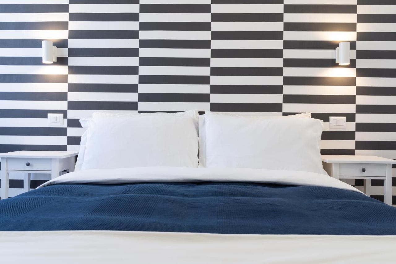 Boutique Rooms Carbonazzi 17 Cagliari Buitenkant foto