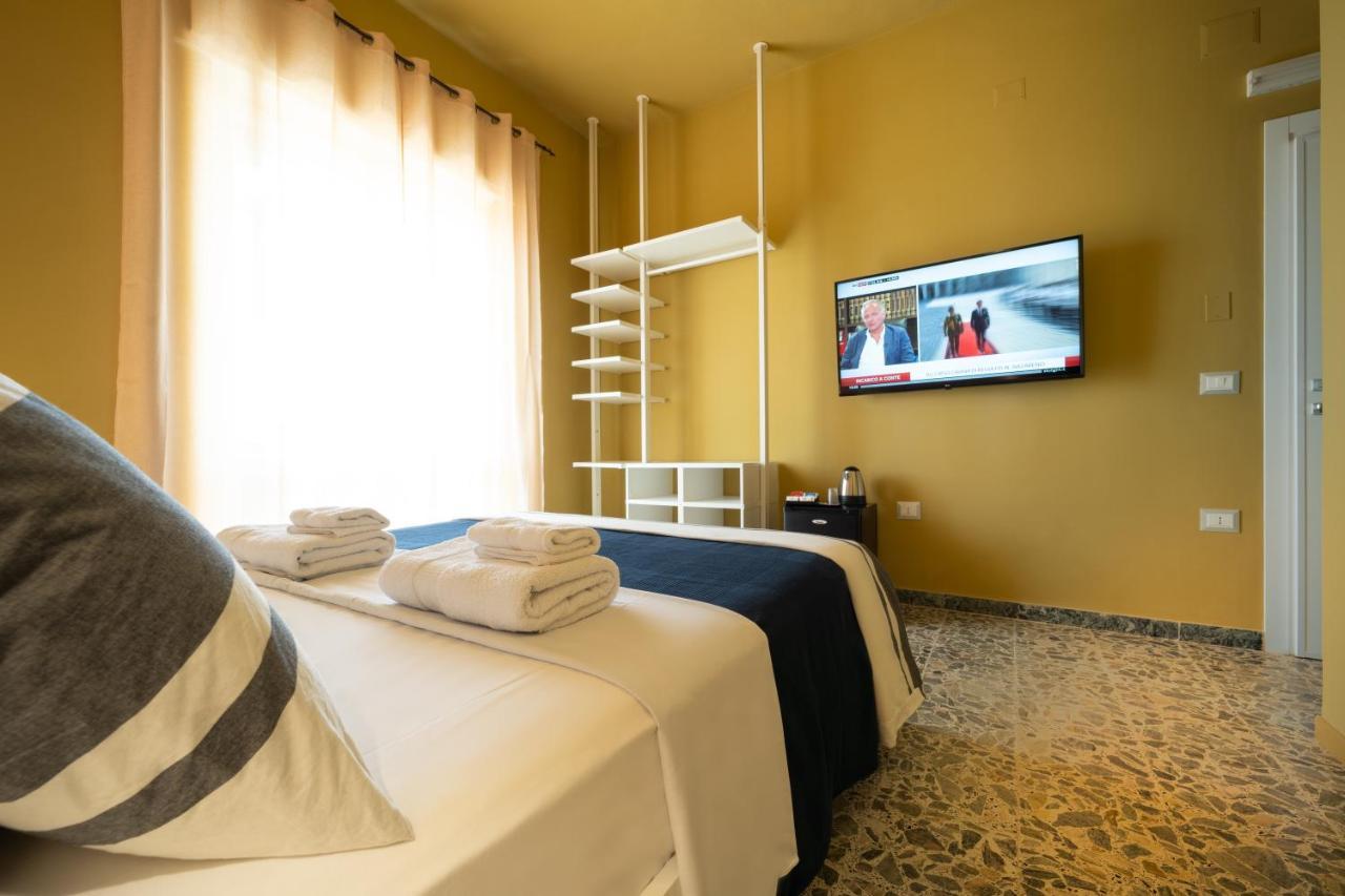 Boutique Rooms Carbonazzi 17 Cagliari Buitenkant foto